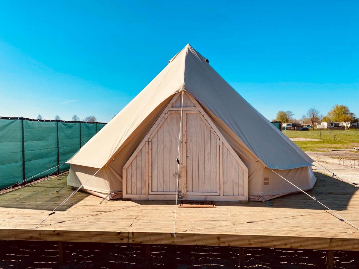 Bell Tent Heerewaarden Экстерьер фото